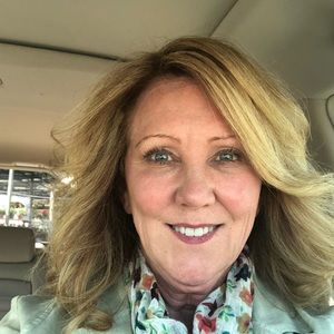 Meet your Posher, Suzanne